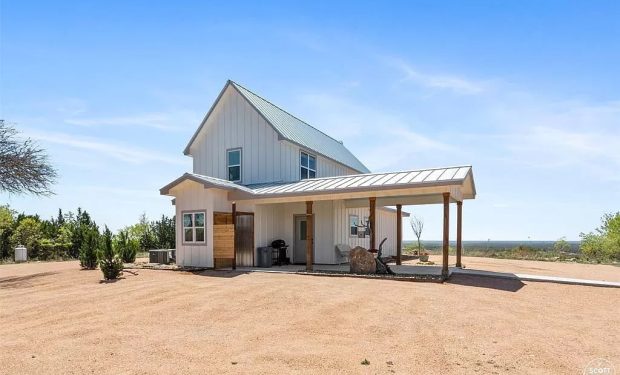 8425-County-Road-352_015